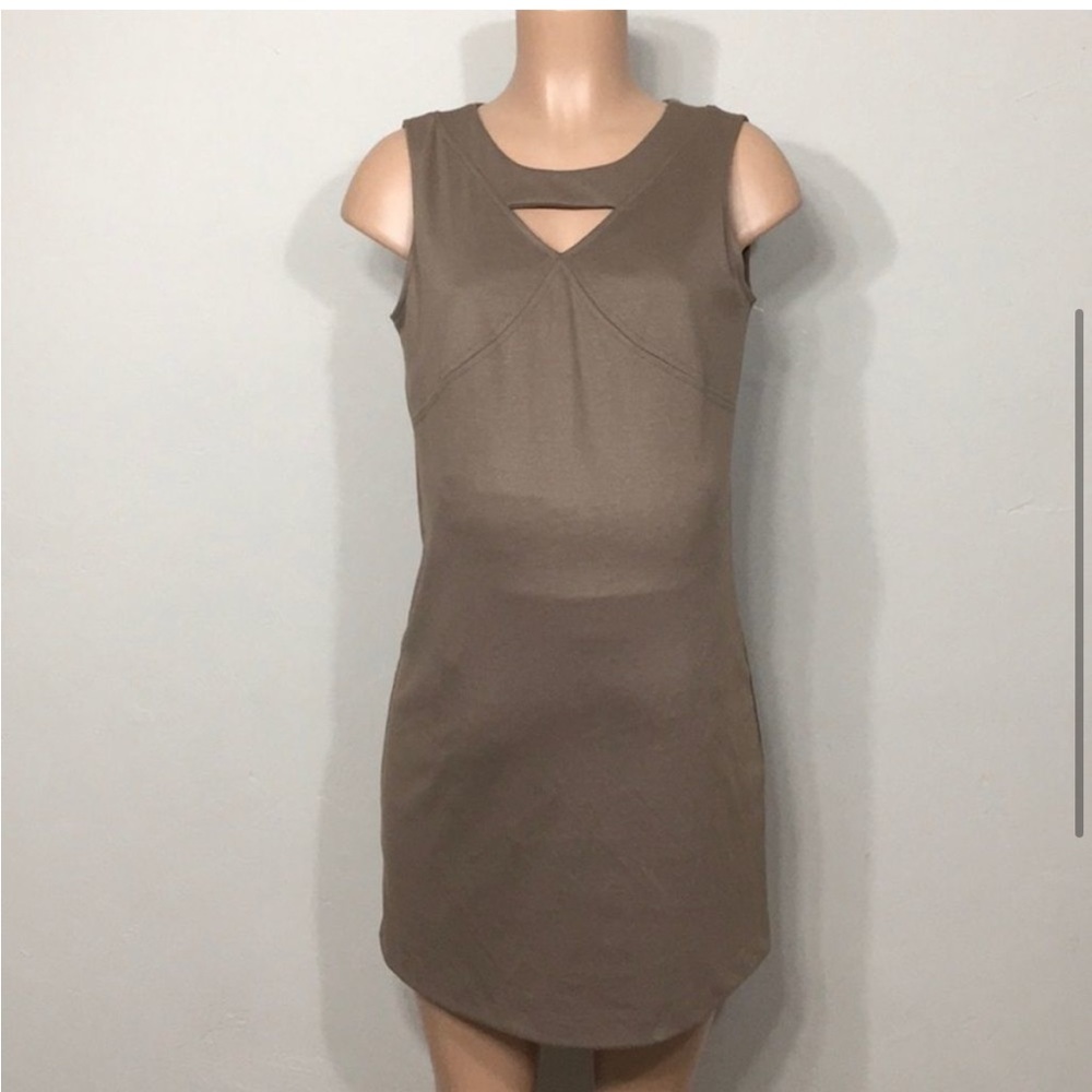 Tan sleeveless maternity dress.NWOT